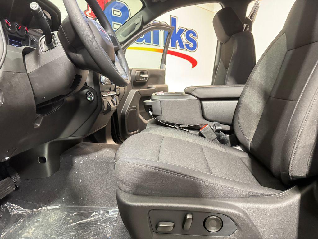 new 2026 GMC Sierra 1500 car, priced at $47,204