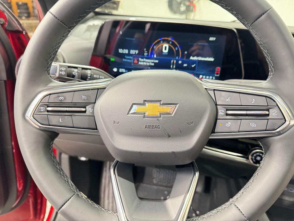 new 2025 Chevrolet Equinox car, priced at $32,480