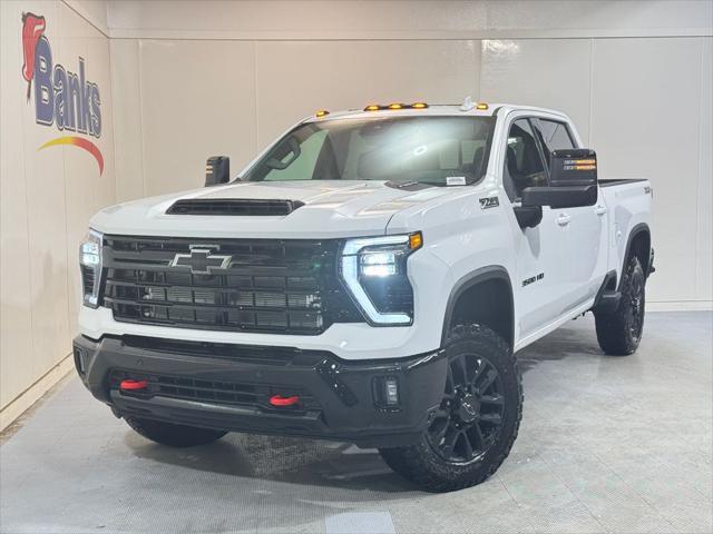 new 2025 Chevrolet Silverado 3500 car, priced at $83,380