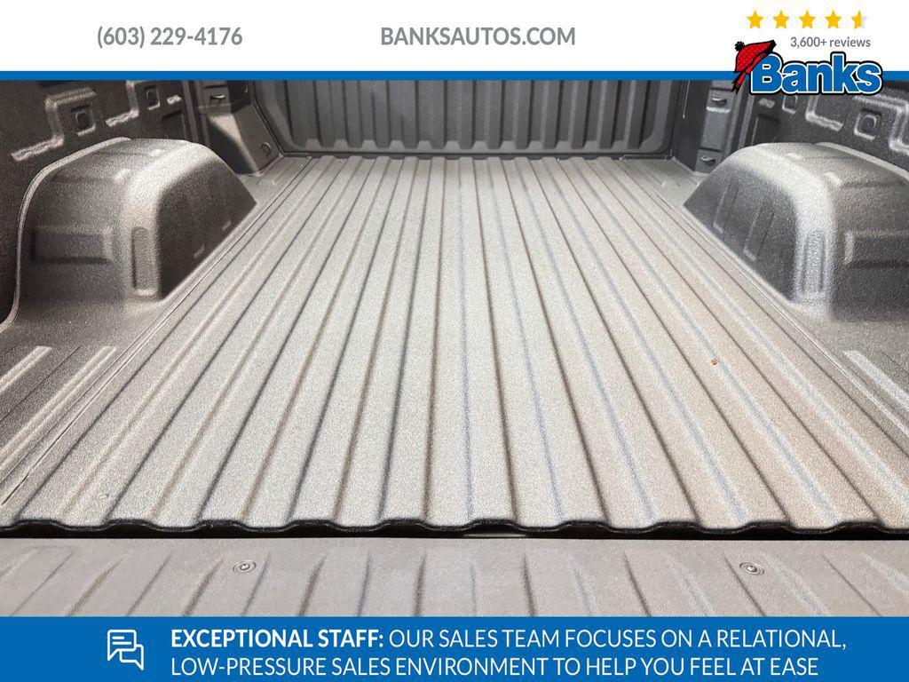 new 2026 GMC Sierra 1500 car, priced at $47,204