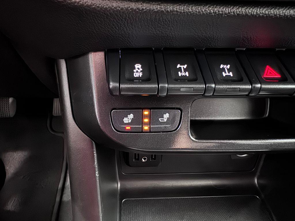 used 2021 Chevrolet Colorado car, priced at $29,987