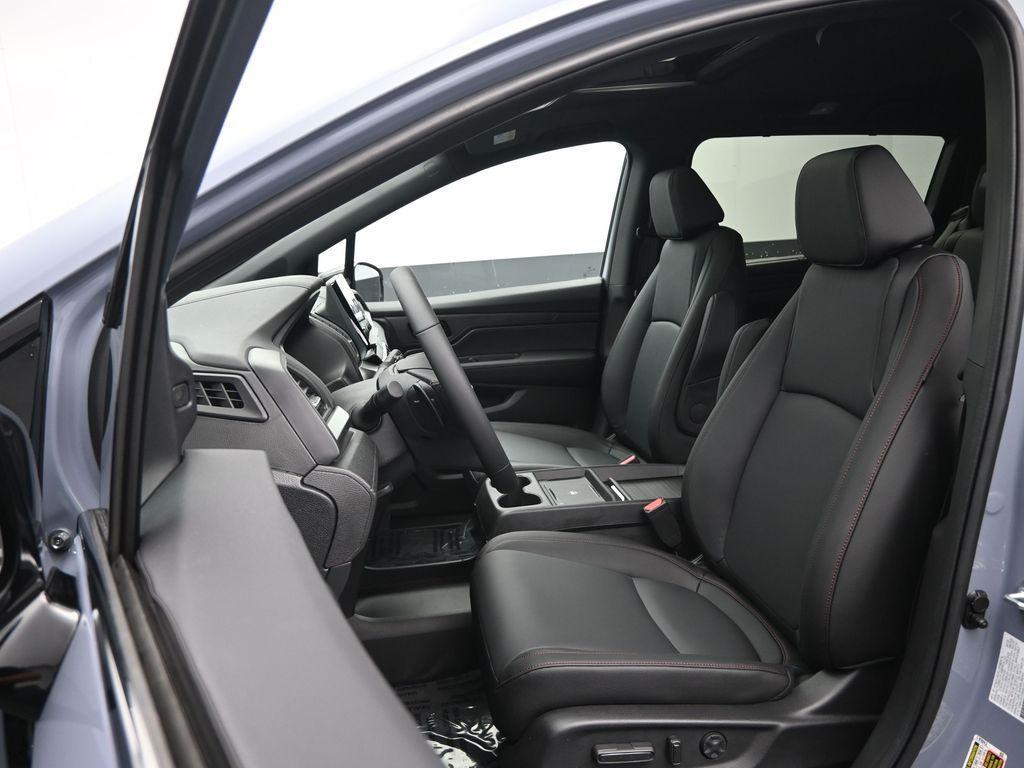 new 2025 Honda Odyssey car, priced at $44,775