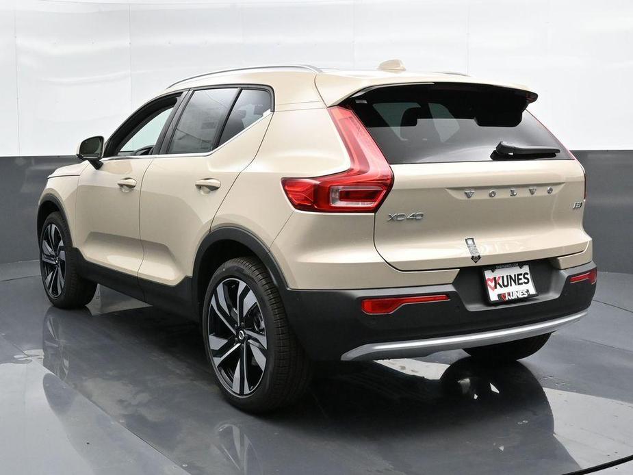 new 2025 Volvo XC40 car, priced at $46,825