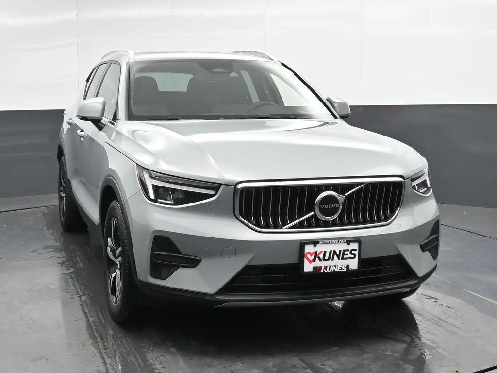 used 2025 Volvo XC40 car, priced at $29,957