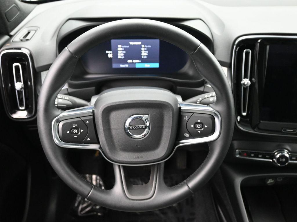 used 2025 Volvo XC40 car, priced at $34,447