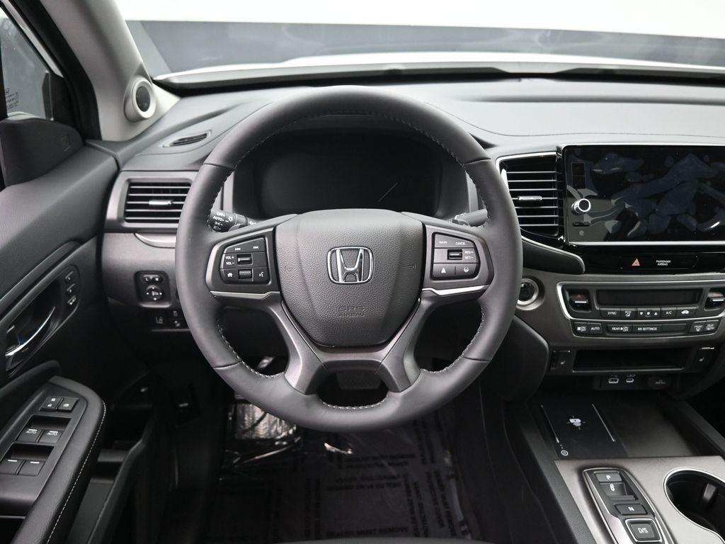 new 2025 Honda Ridgeline car, priced at $40,899