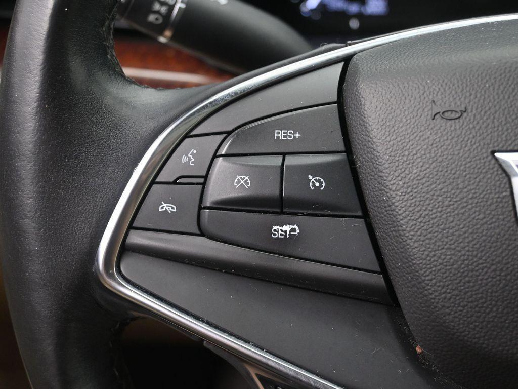 used 2018 Cadillac XT5 car, priced at $13,500