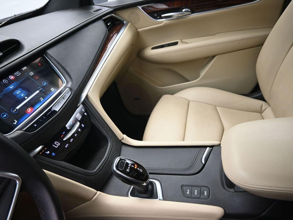 used 2018 Cadillac XT5 car, priced at $13,500