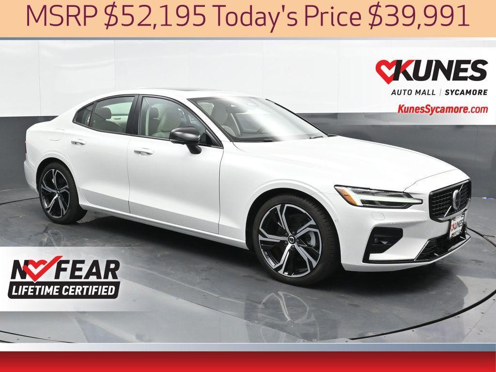 new 2024 Volvo S60 car, priced at $39,991
