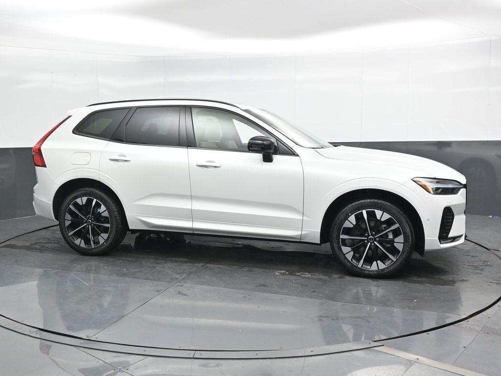 new 2026 Volvo XC60 car, priced at $55,015