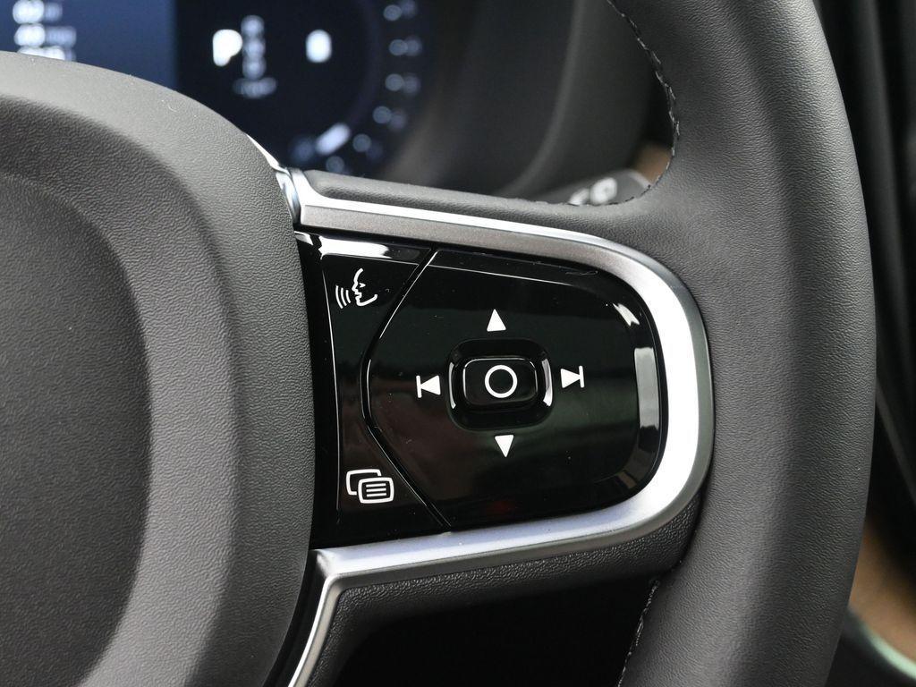 new 2026 Volvo XC60 car, priced at $55,015