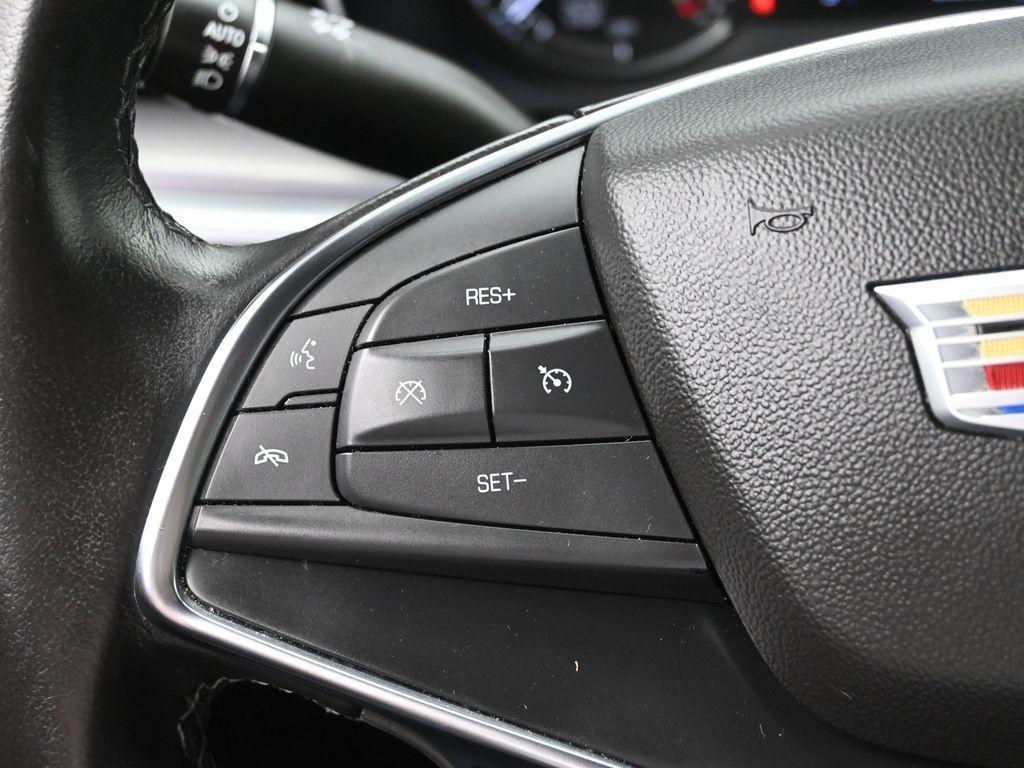 used 2023 Cadillac XT5 car, priced at $25,557