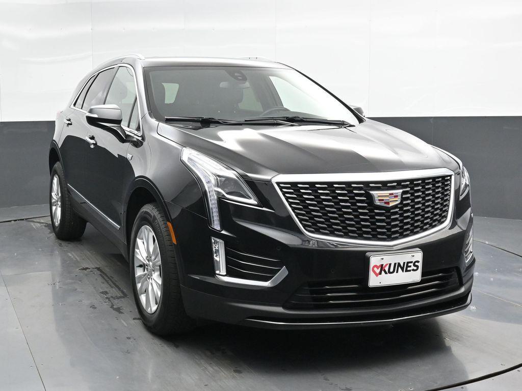 used 2023 Cadillac XT5 car, priced at $25,557