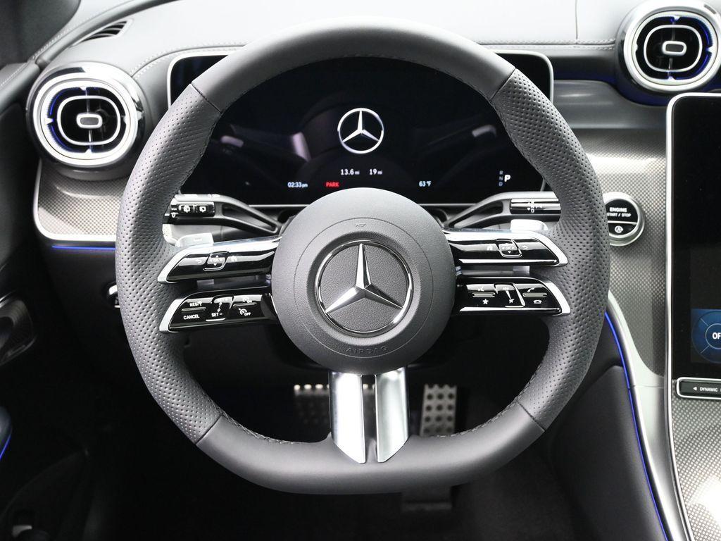 new 2025 Mercedes-Benz GLC 300 car, priced at $61,995