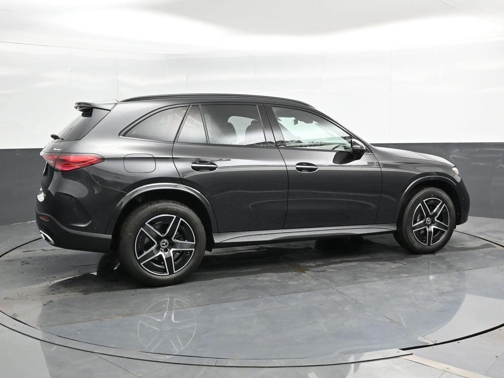 new 2025 Mercedes-Benz GLC 300 car, priced at $61,995