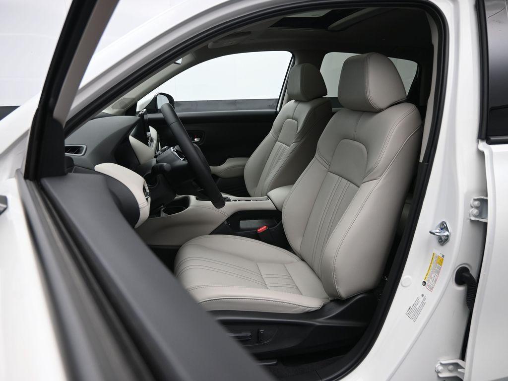 new 2025 Honda HR-V car, priced at $32,350