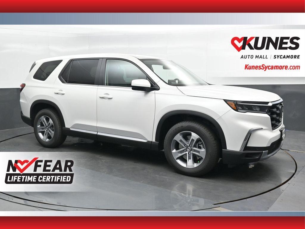 new 2025 Honda Pilot car, priced at $47,550