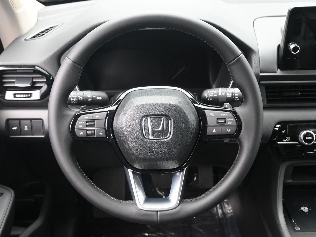 new 2025 Honda Pilot car, priced at $47,550