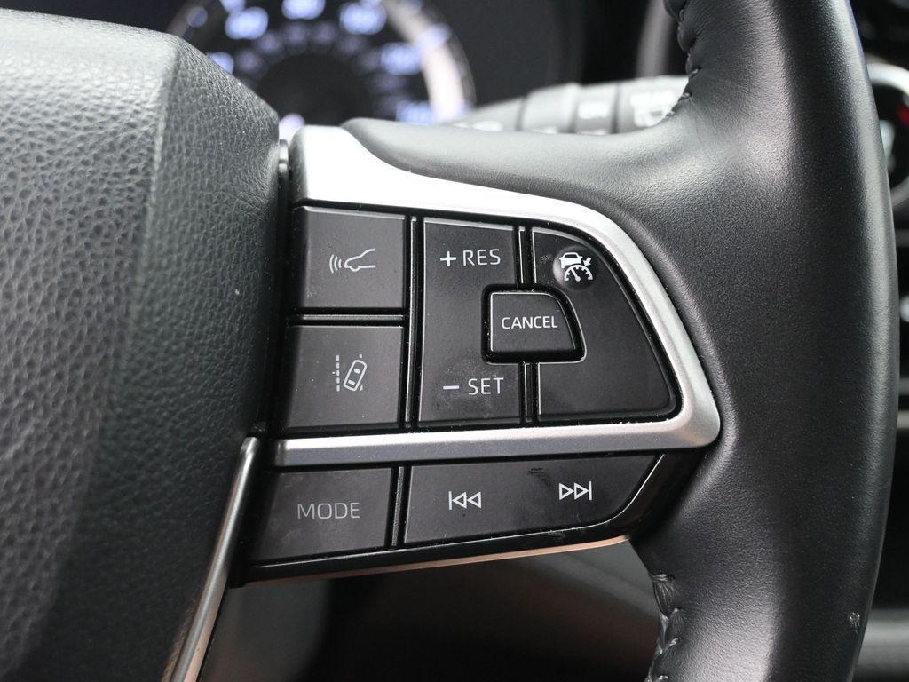 used 2023 Toyota Highlander car, priced at $30,700