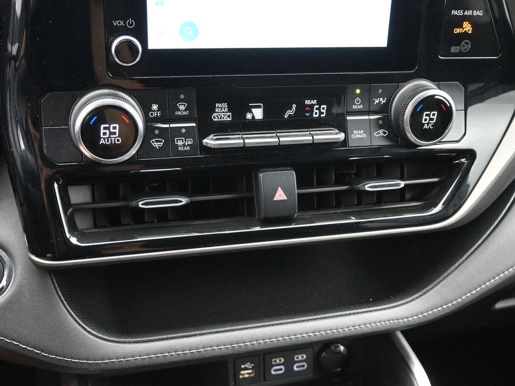 used 2023 Toyota Highlander car, priced at $30,700