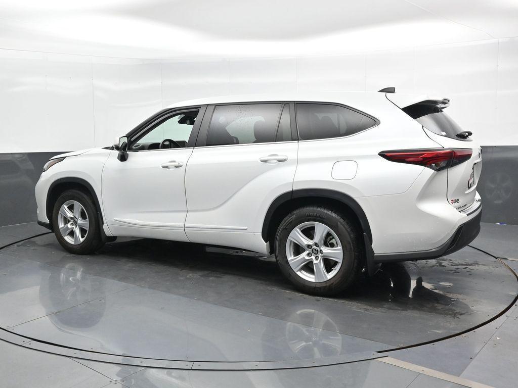 used 2023 Toyota Highlander car, priced at $30,700