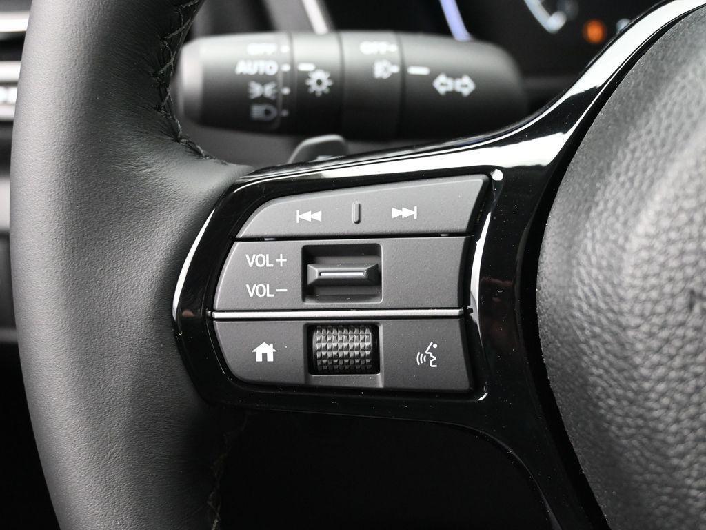 used 2025 Honda Pilot car, priced at $49,778