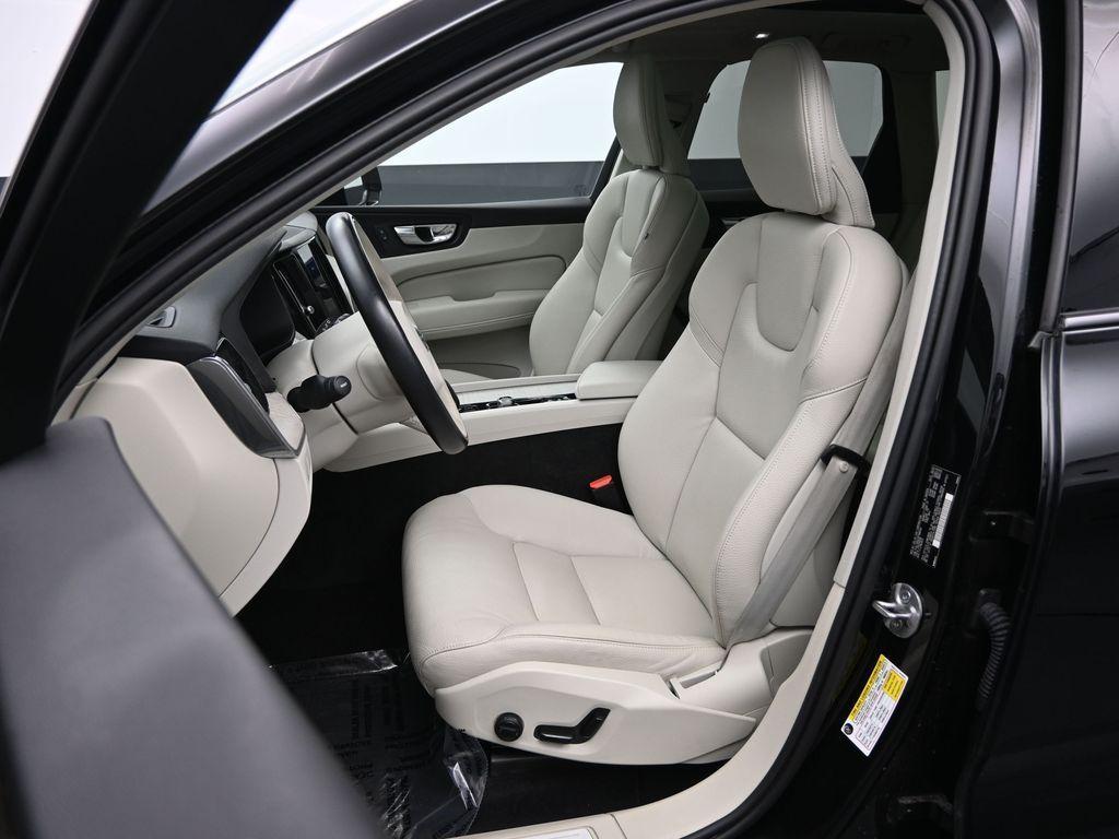 used 2023 Volvo XC60 car, priced at $35,997