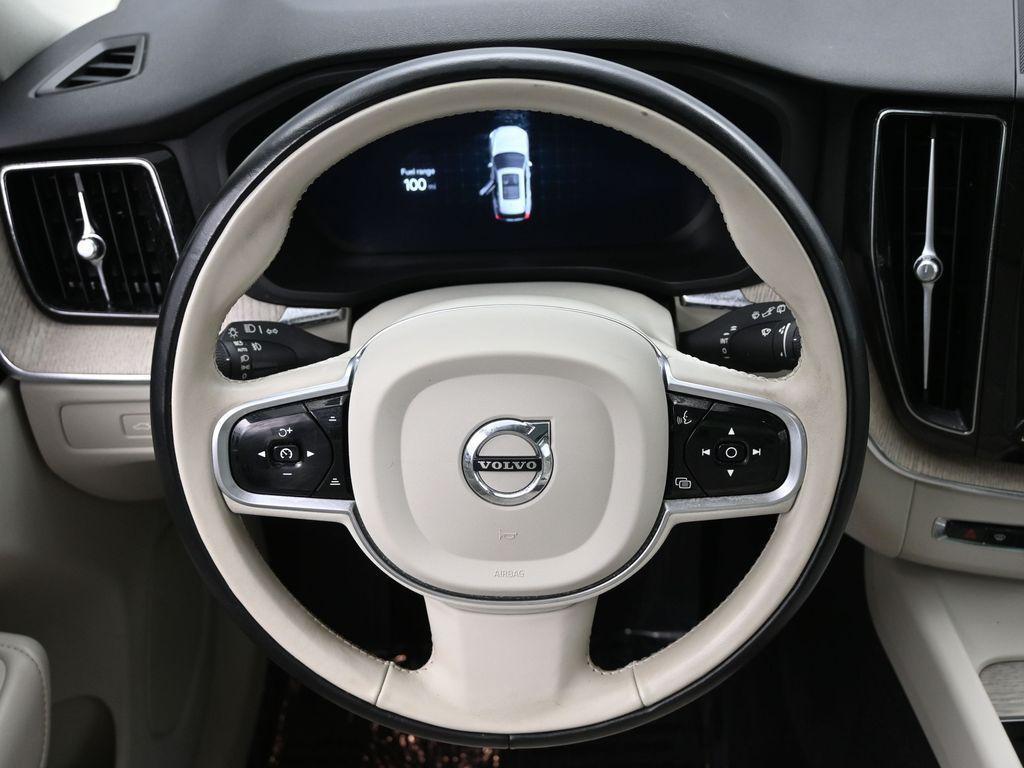 used 2023 Volvo XC60 car, priced at $35,997