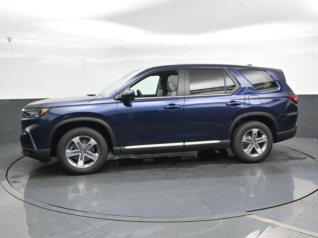 new 2025 Honda Pilot car, priced at $46,800