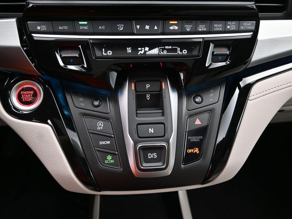 used 2025 Honda Odyssey car, priced at $45,000