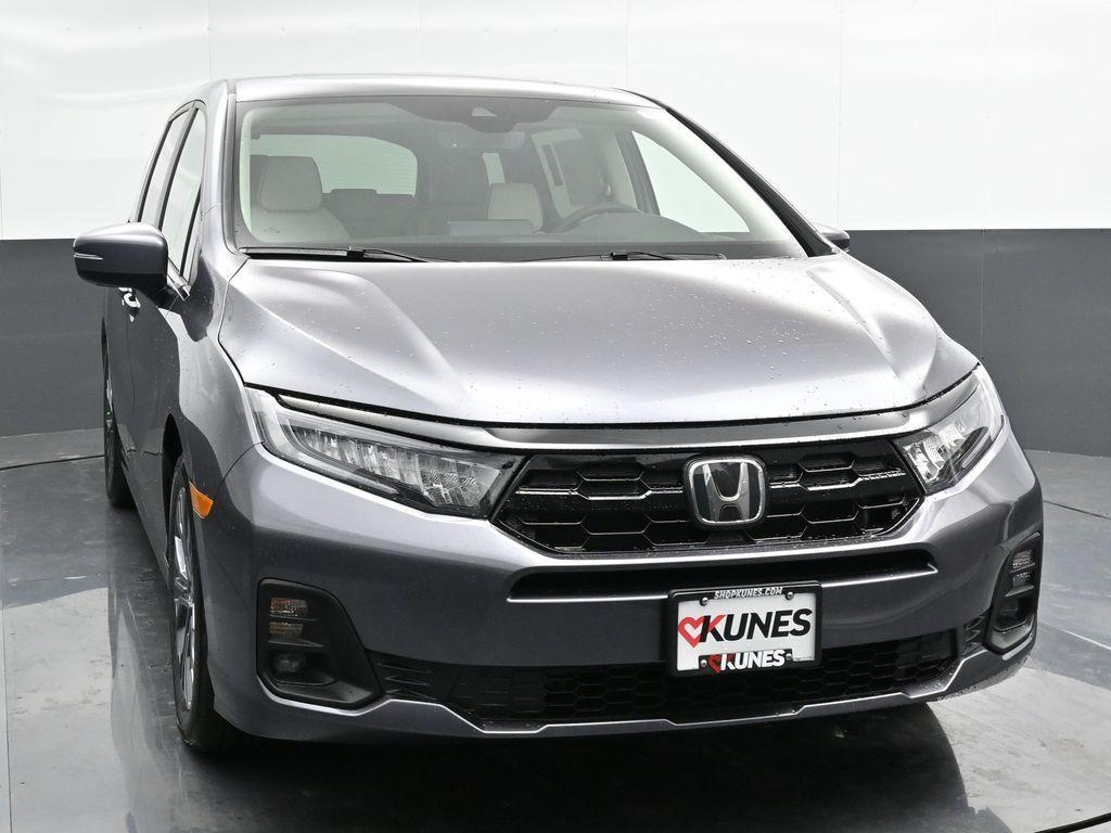 used 2025 Honda Odyssey car, priced at $45,000