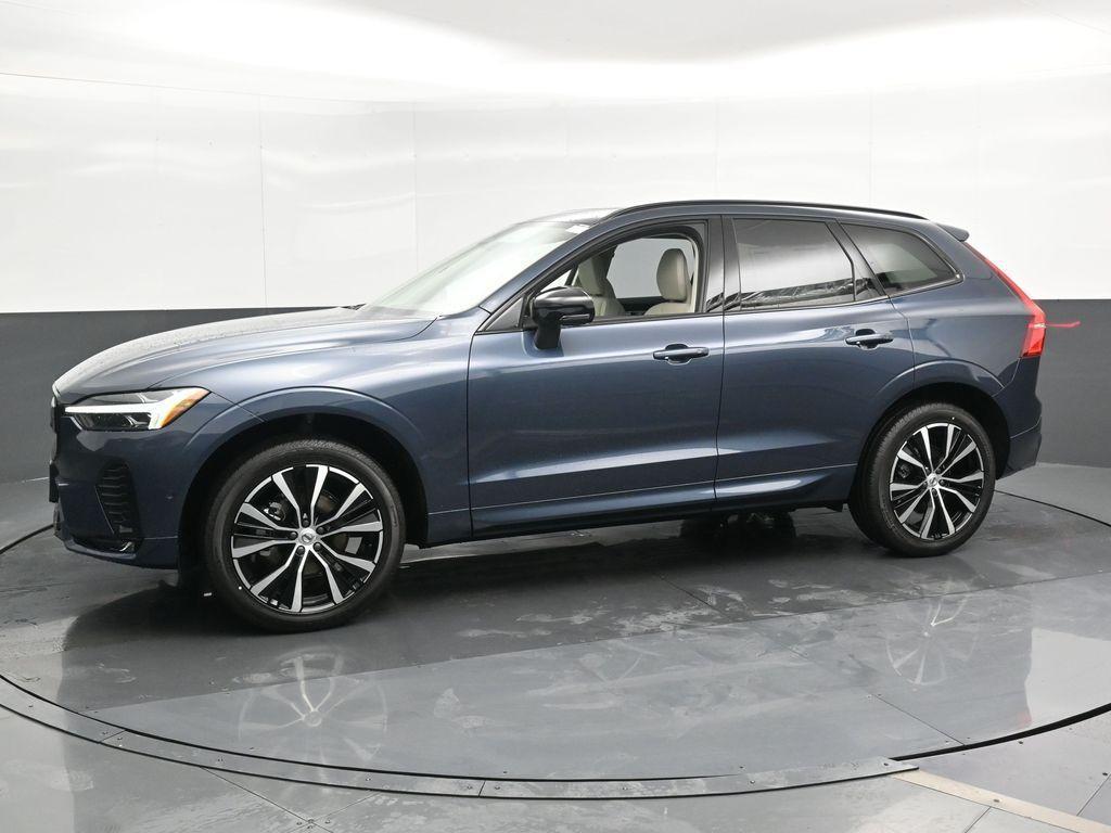 new 2025 Volvo XC60 car, priced at $53,140