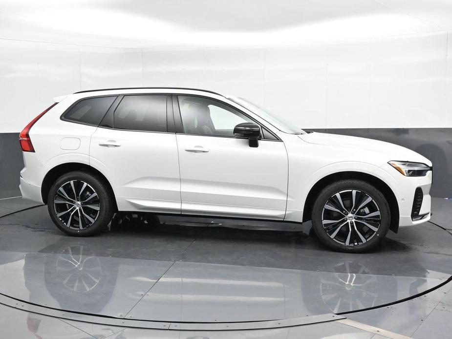 new 2024 Volvo XC60 car, priced at $47,975