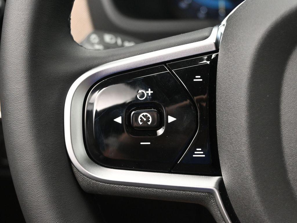new 2025 Volvo XC90 Plug-In Hybrid car, priced at $77,805