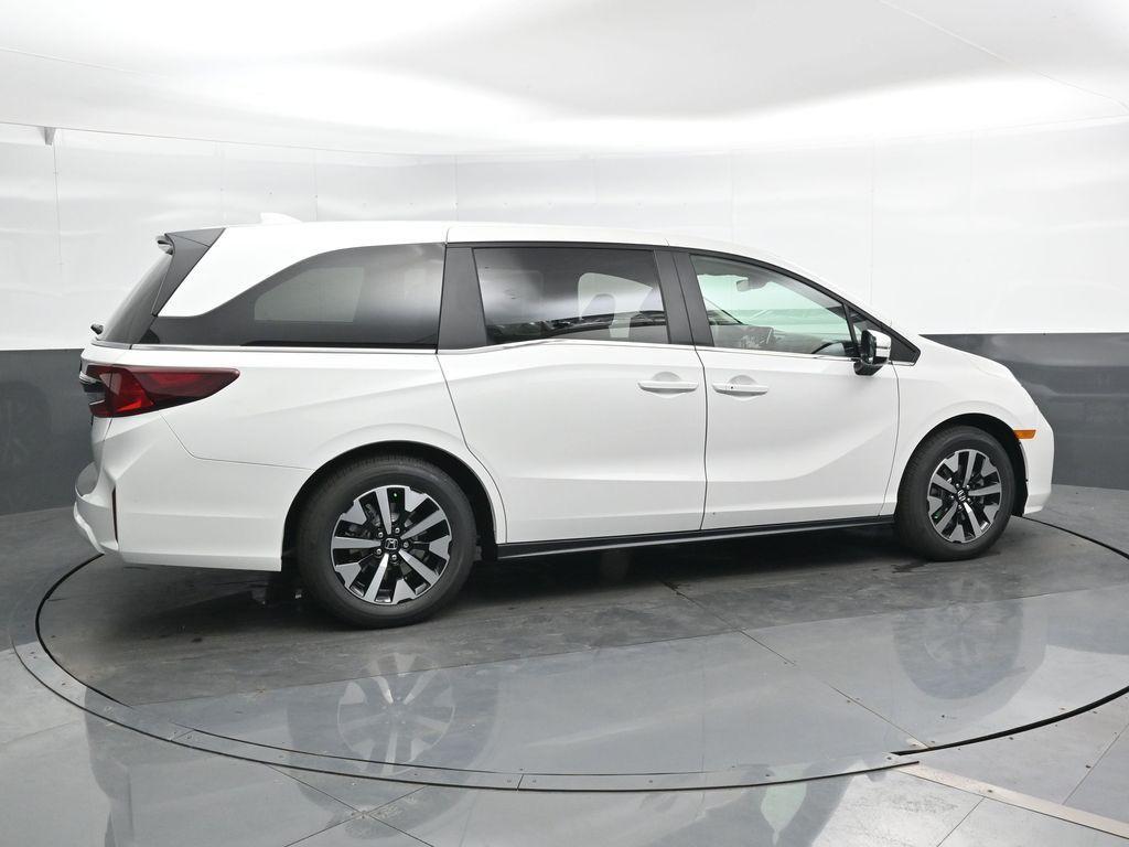 new 2026 Honda Odyssey car, priced at $44,245
