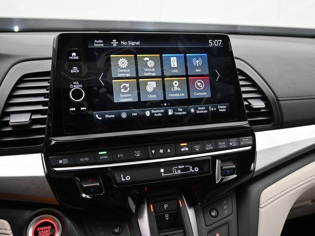new 2026 Honda Odyssey car, priced at $44,245
