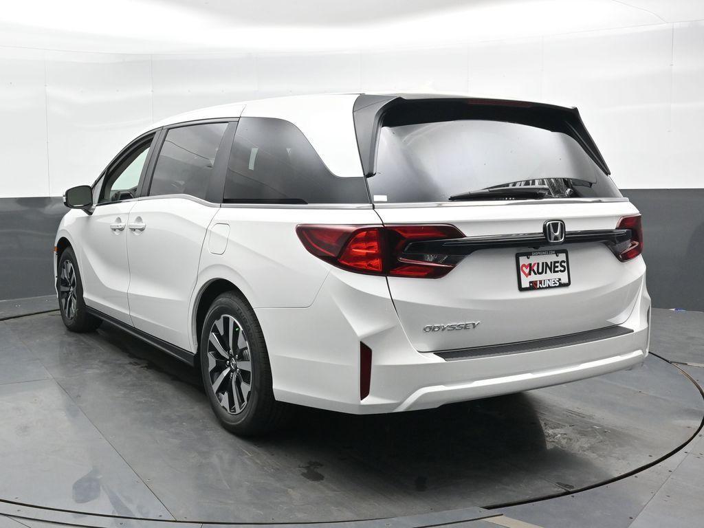 new 2026 Honda Odyssey car, priced at $44,245