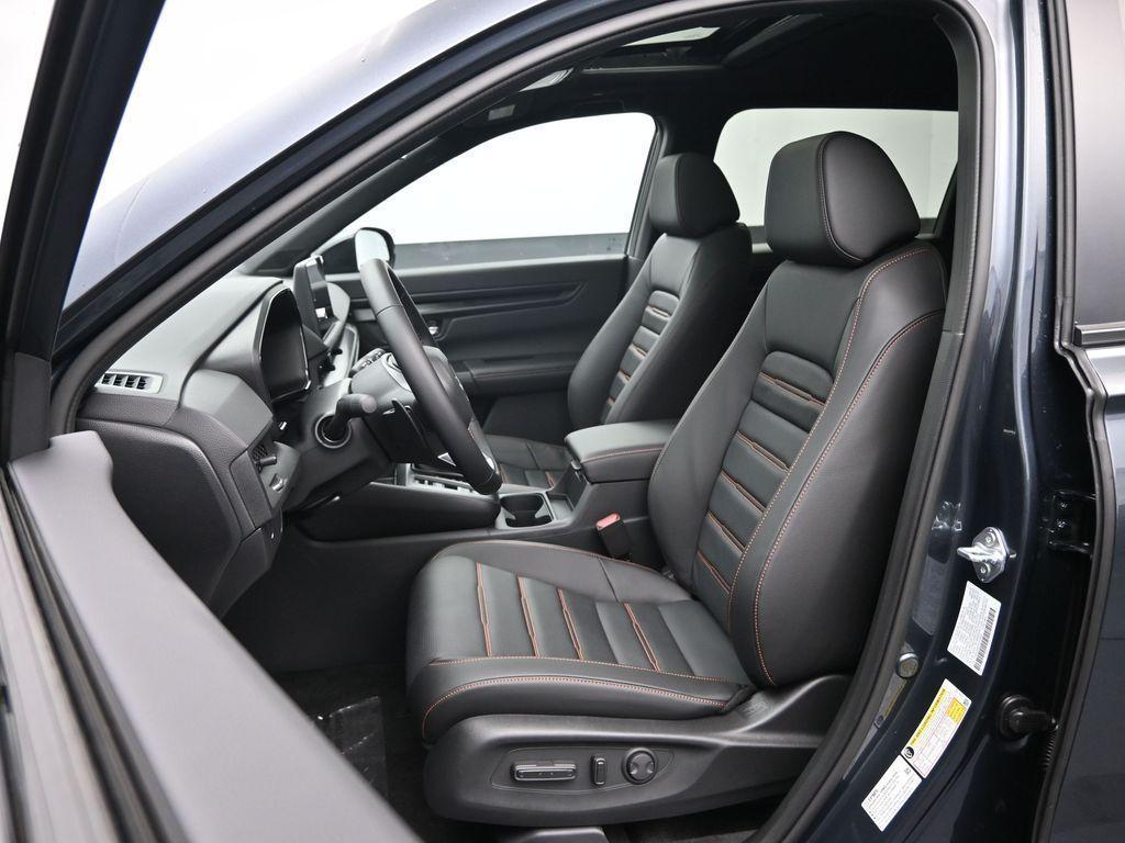 new 2026 Honda CR-V Hybrid car, priced at $41,675