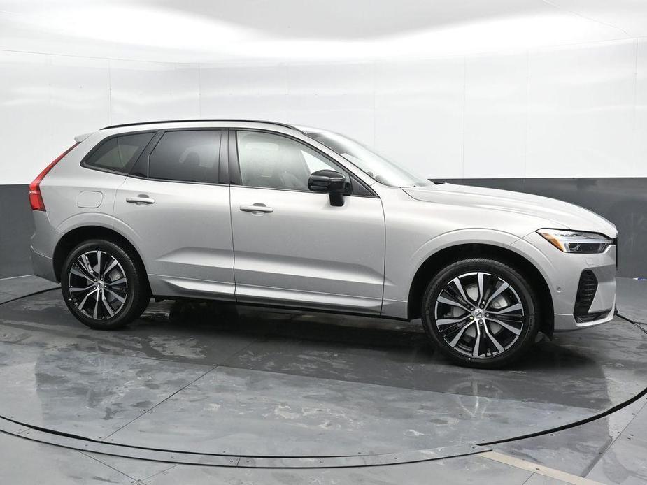 new 2025 Volvo XC60 car, priced at $54,525