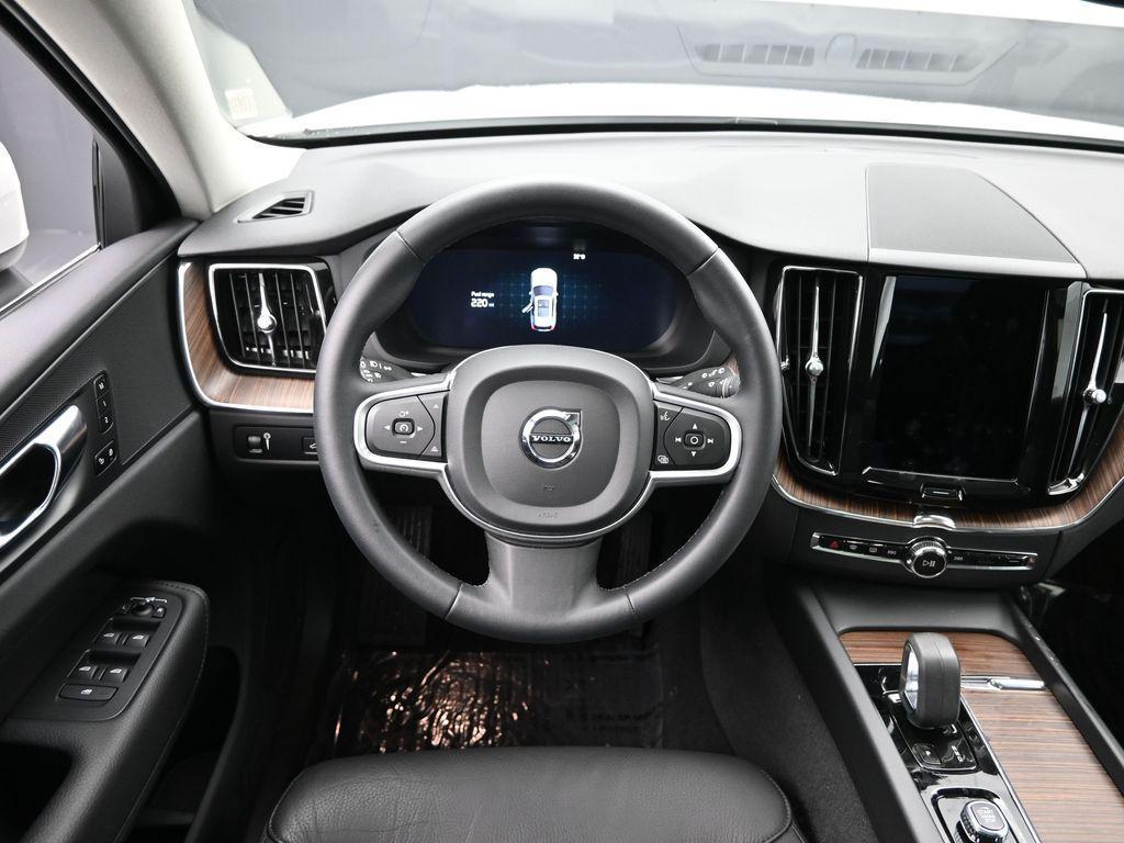 used 2022 Volvo XC60 car, priced at $29,900