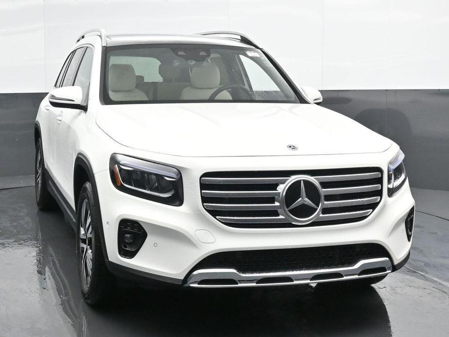 new 2024 Mercedes-Benz GLB 250 car, priced at $50,143