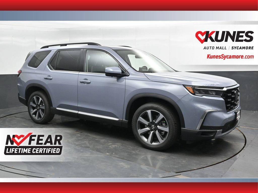 new 2025 Honda Pilot car, priced at $54,985