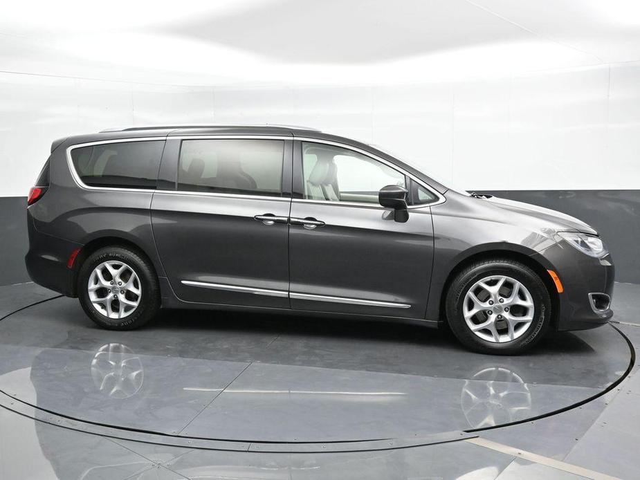 used 2017 Chrysler Pacifica car, priced at $15,887