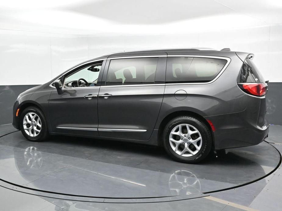 used 2017 Chrysler Pacifica car, priced at $15,887