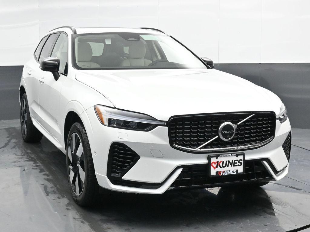 new 2025 Volvo XC60 Plug-In Hybrid car, priced at $65,425