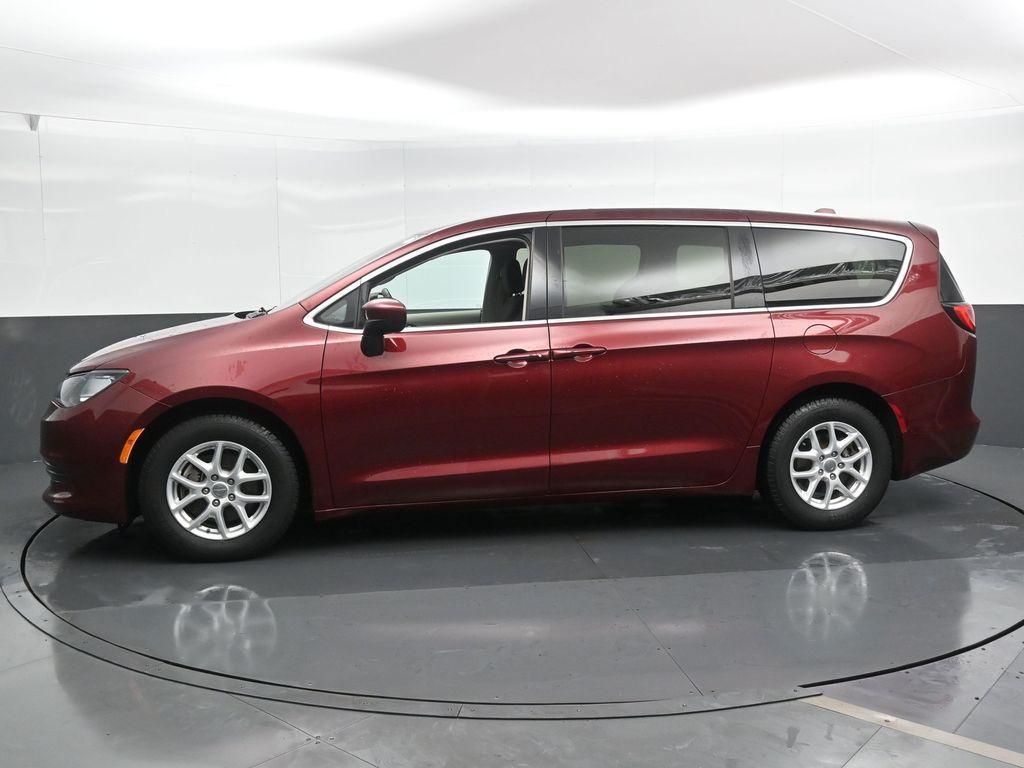 used 2017 Chrysler Pacifica car, priced at $14,837