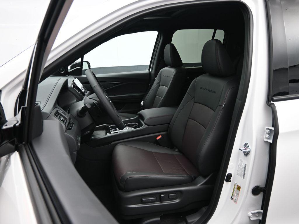 new 2025 Honda Ridgeline car, priced at $42,693