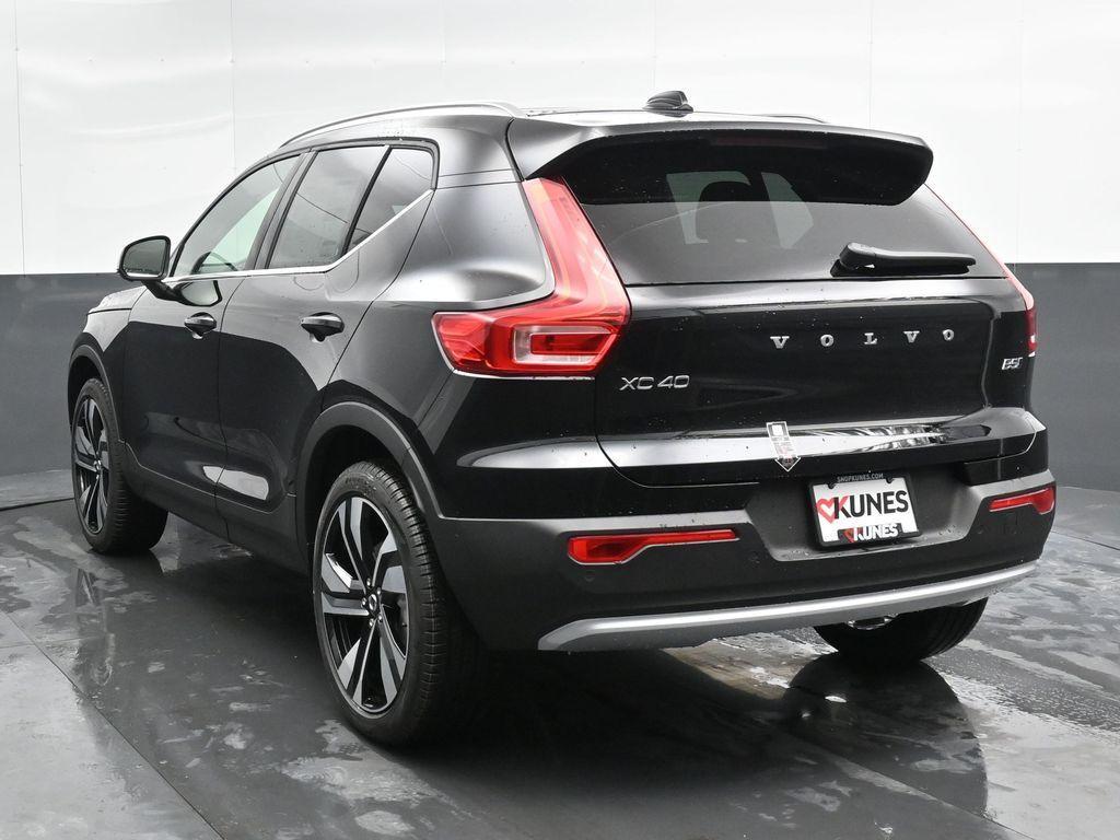 new 2025 Volvo XC40 car, priced at $50,050