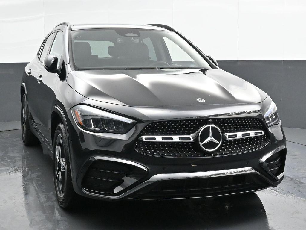 new 2024 Mercedes-Benz GLA 250 car, priced at $46,939