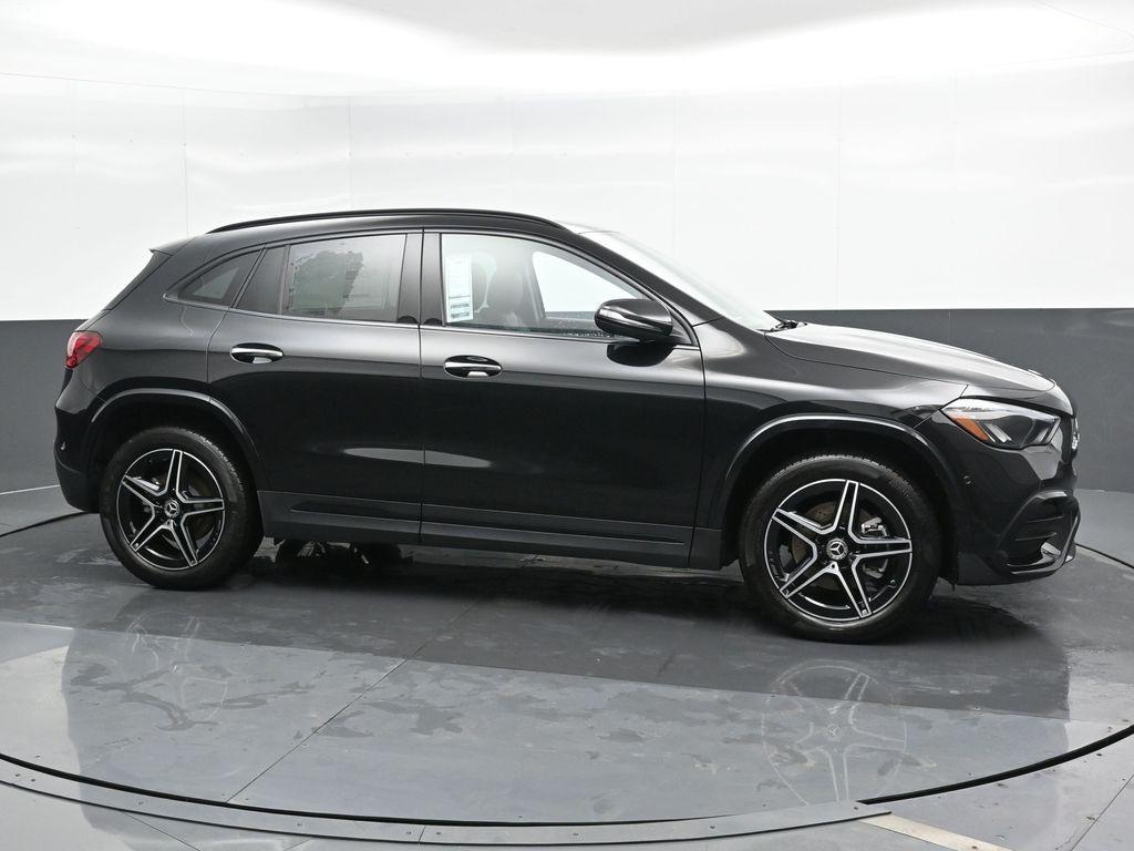 new 2024 Mercedes-Benz GLA 250 car, priced at $46,939